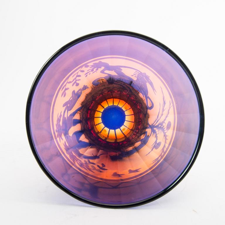 Gunnar Cyrén, a signed Orrefors graal glass vase 1988.