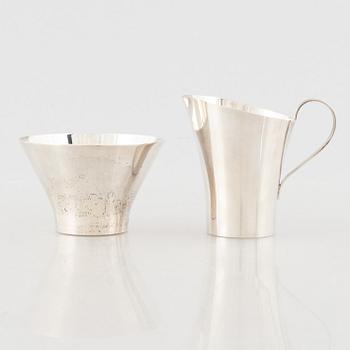 Turun Hopea, gräddkanna och sockerskål, silver, Åbo 1961.