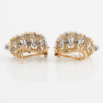 Garnityr, med collier, örhängen och armband, guld med briljantslipade diamanter.