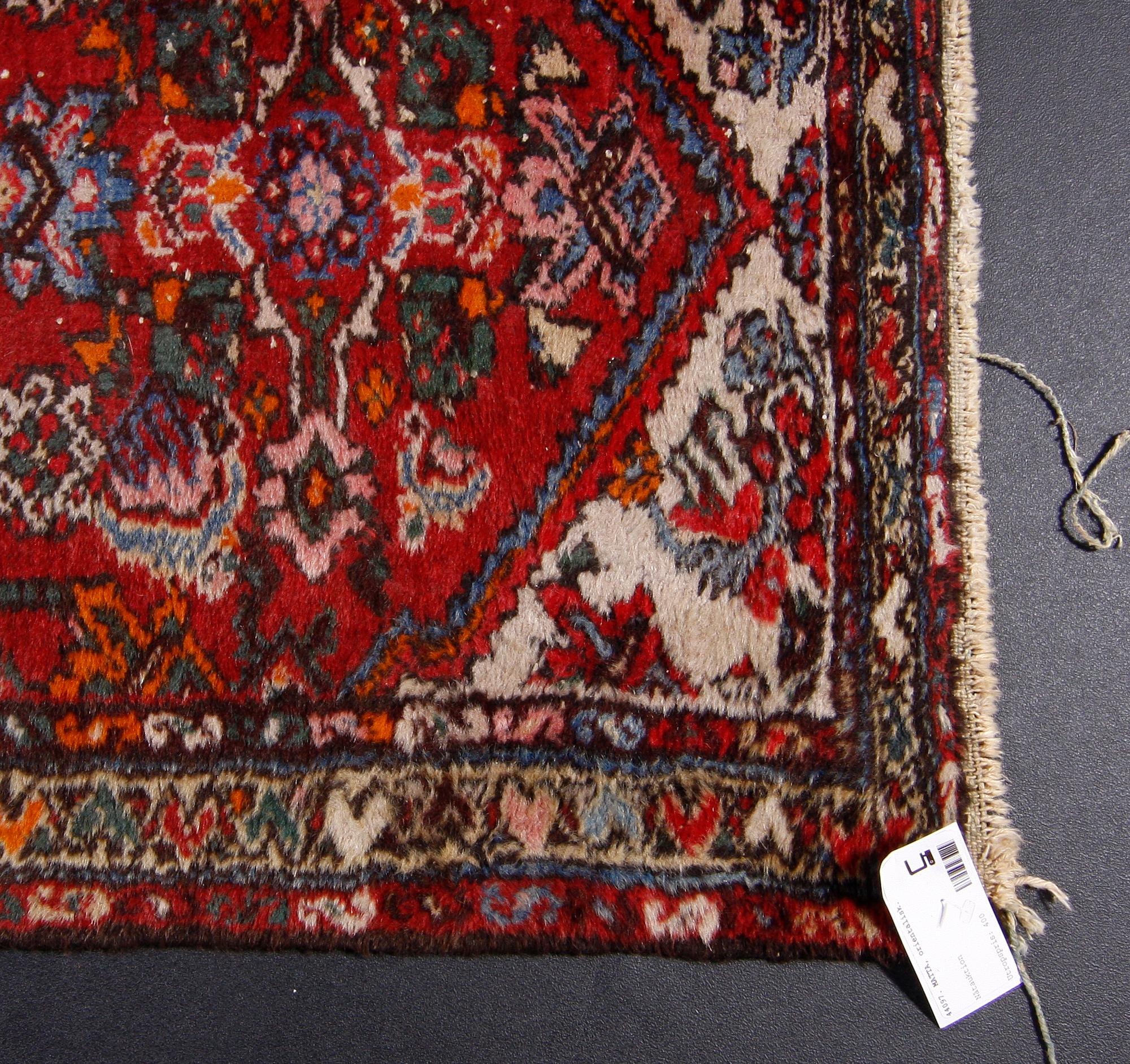MATTA, orientalisk. Ca 125 x 76.
