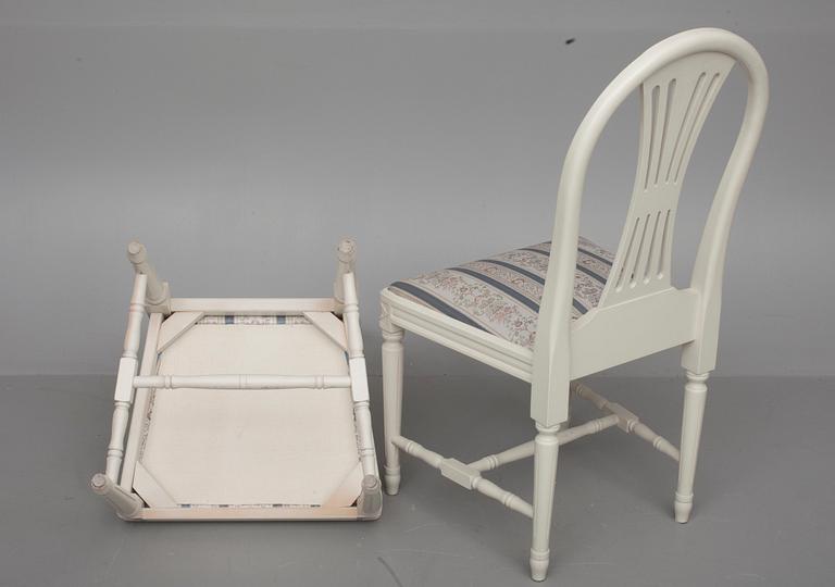 STOLAR ETT PAR, gustaviansk stil, moderntillverkning 1900-talets slut.