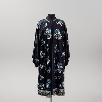 A Chinese silk robe, early 20th Century.