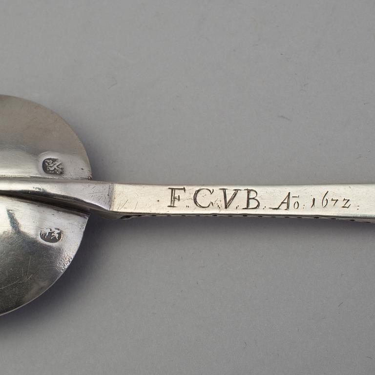 A Baltic 17th century silver spoon, mark of Michael Krezner, Riga.
