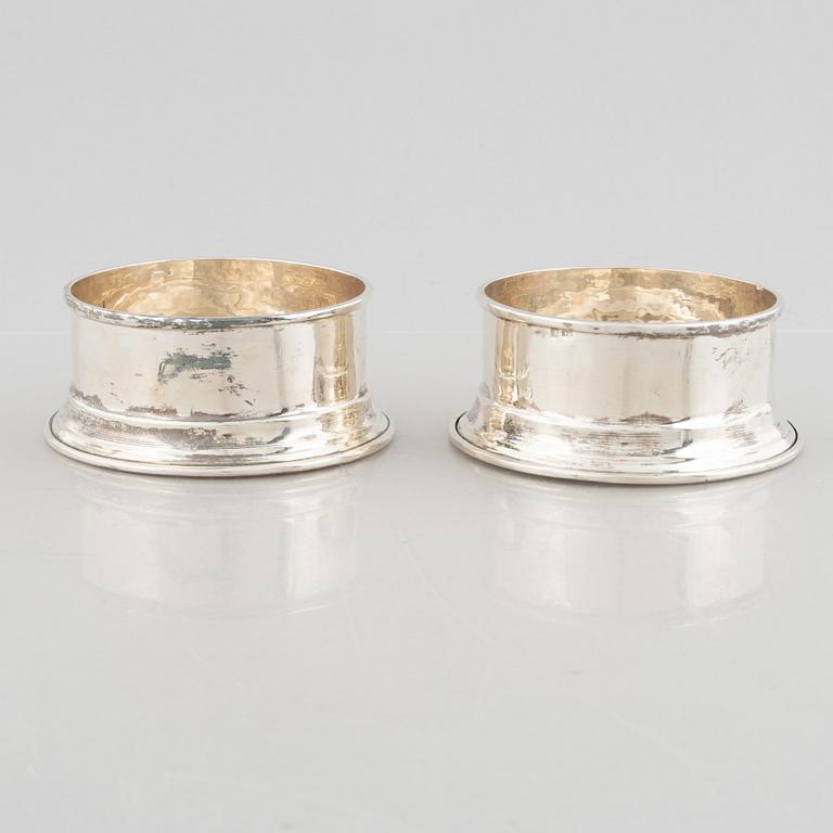 Coasters, ett par, sterlingsilver, 1900-tal.
