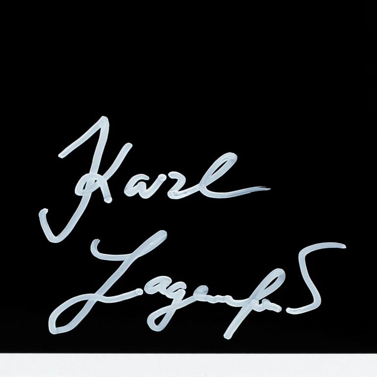 AUTOGRAFBILD, signerad Karl Lagerfeld, 2000-tal.