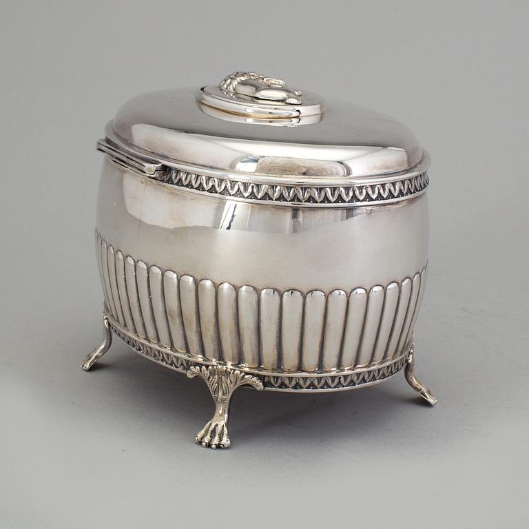 A silver sugar bowl by Jacob Engelberth Torsk, Stockholm, 1903. Weight 526 grams.