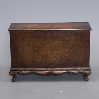 HYLLA, chippendalestil, 1920-tal.