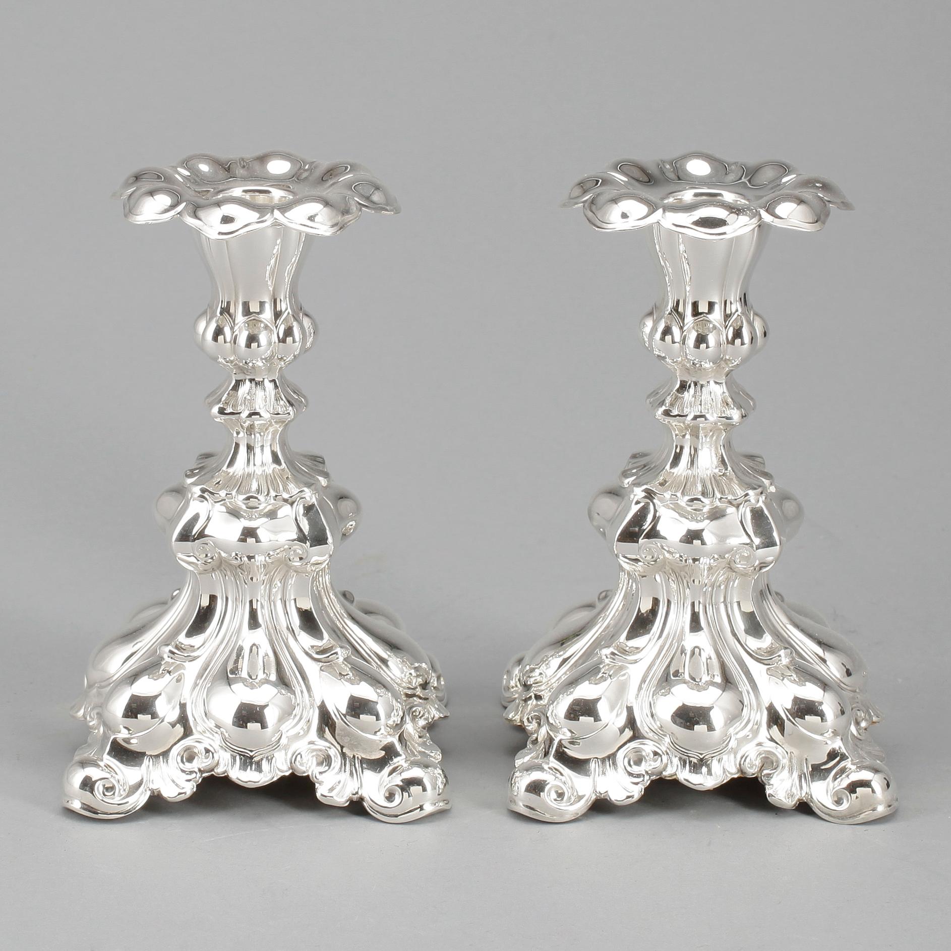 LJUSSTAKAR, ett par, silver, barockstil, CG Hallberg, Stockholm, 1954.