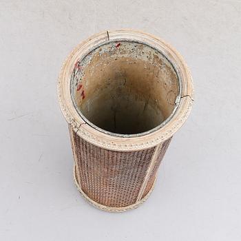 PARAPLYSTÄLL, 1900-talets första hälft.