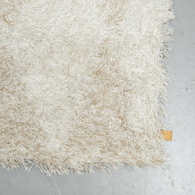 Gunilla Lagerhem Ullberg, a carpet, Fogg "Harlequin" Cream, hand tufted, ca 292-295 x 194-197 cm.