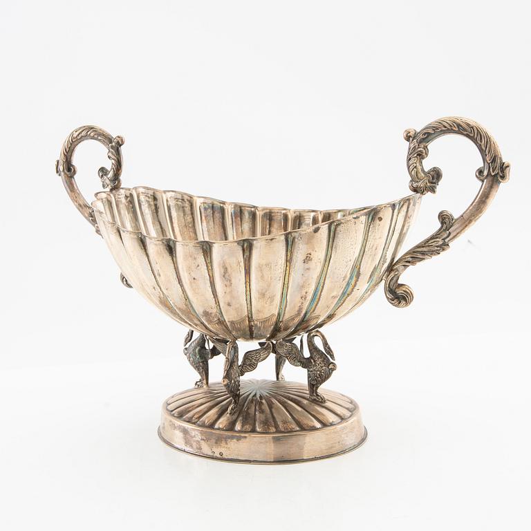 Footed bowl in Empire style, silver (unstamped), early 20th century.