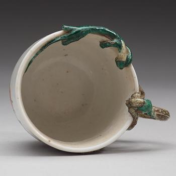 An enamelled cup, Qing dynasty, 19th Century.