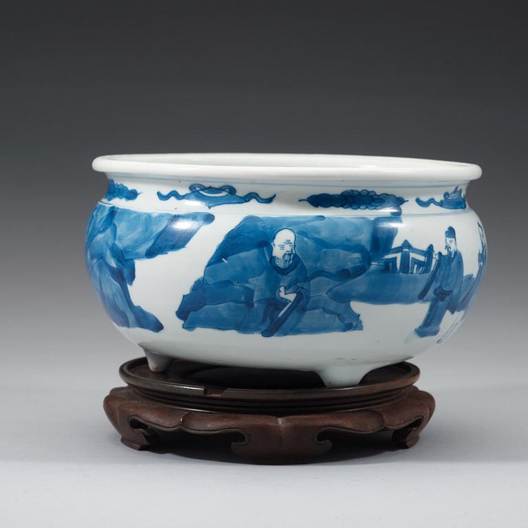 A blue and white censer, Qing dynasty, Kangxi (1662-1722).