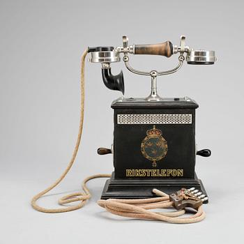 BORDSTELEFON, Rikstelefon. 1900-talets början.