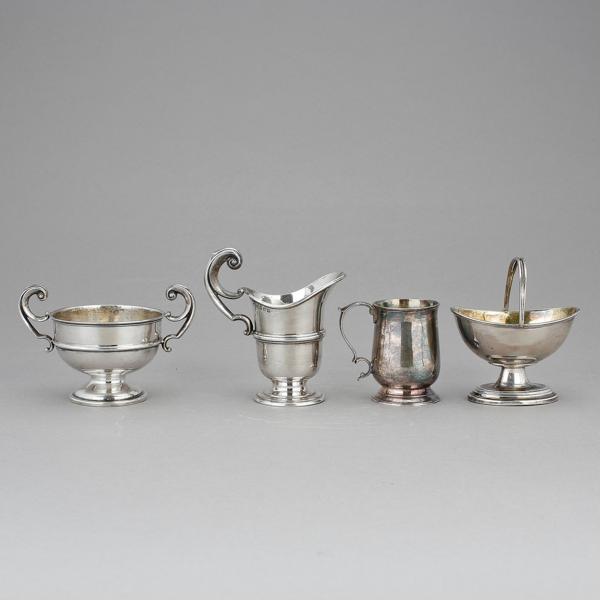 PARTI SILVER, 4 delar, brittiska stämplar, 18/1900-tal.