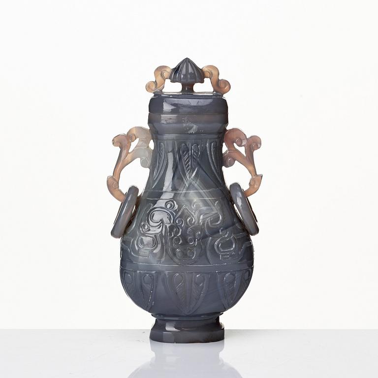 A carved agathe vase with cover, China, 20th Century.