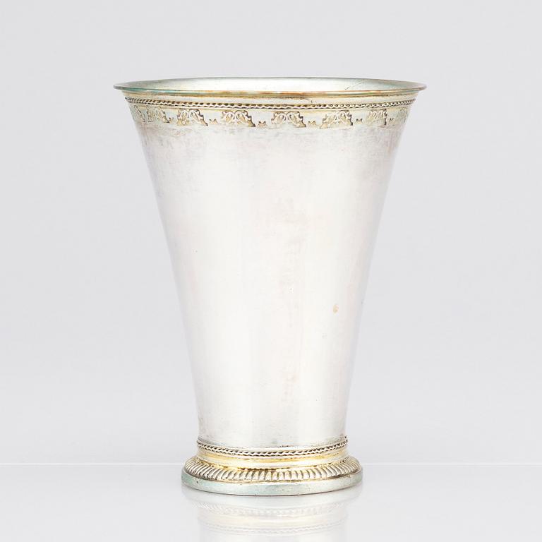 Johan Pettersson Berg, bägare, silver, Norrköping, 1766. Rokoko.