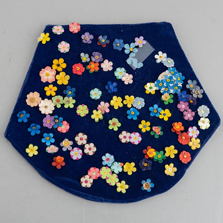 Majblommor samt kransar, ca 100 st, 1908-2015.