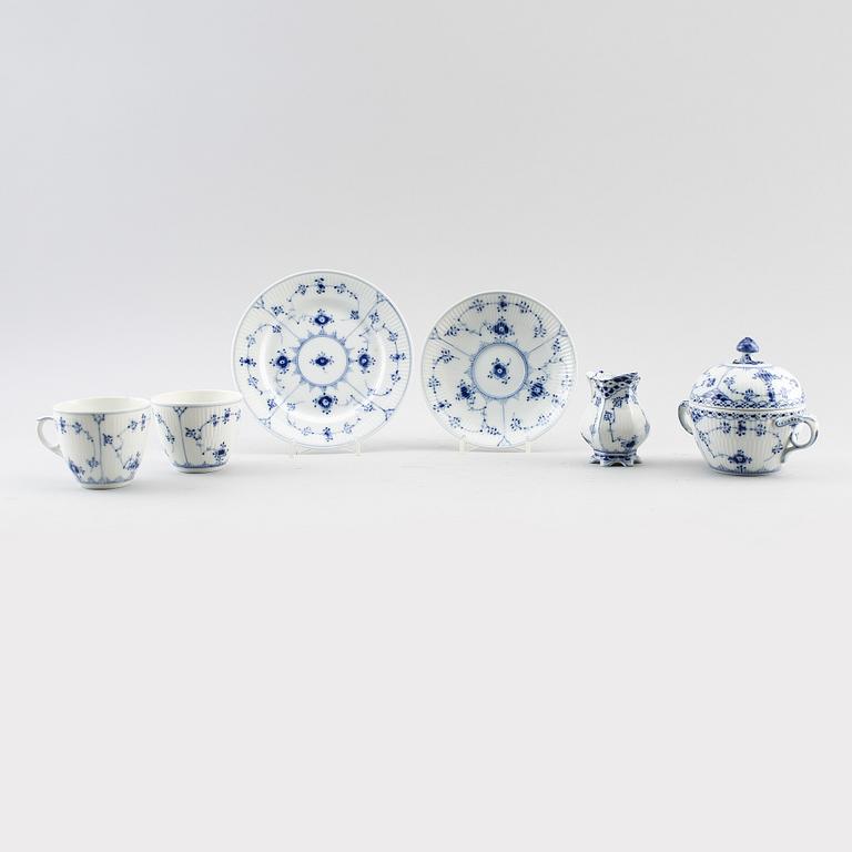 SERVISPORSLIN, 18 delar, musselmalet, Royal Copenhagen.