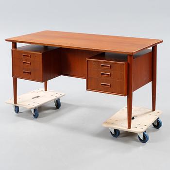 A 1950/60s desk.
