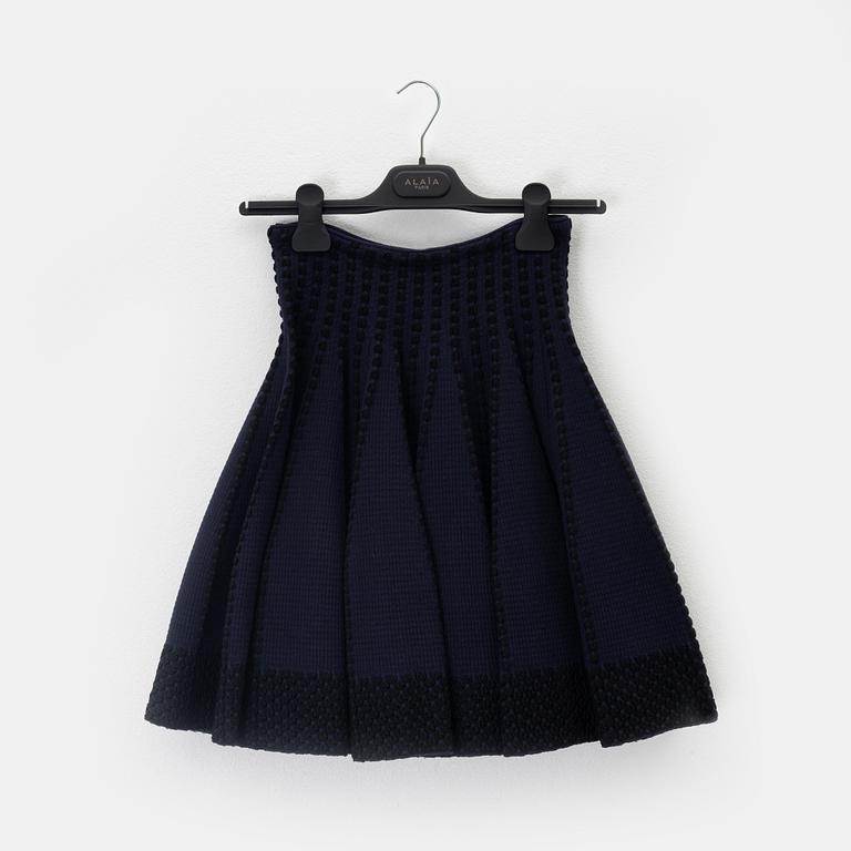 Alaïa, a wool mix skirt, size 36.