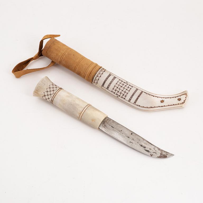 A reindeer horn knife by Esse Poggats, before 1961, signed.