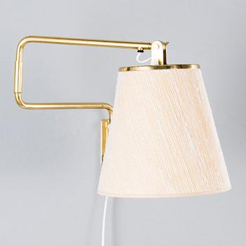 PAAVO TYNELL, A mid-20th-century '9414' wall light for Taito Finland.