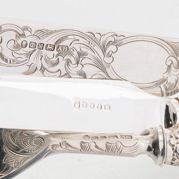 Sandwich and fruit cutlery, 24 pcs, partly sterling silver, partly silver-plated, Sheffield 1853 and 1905.