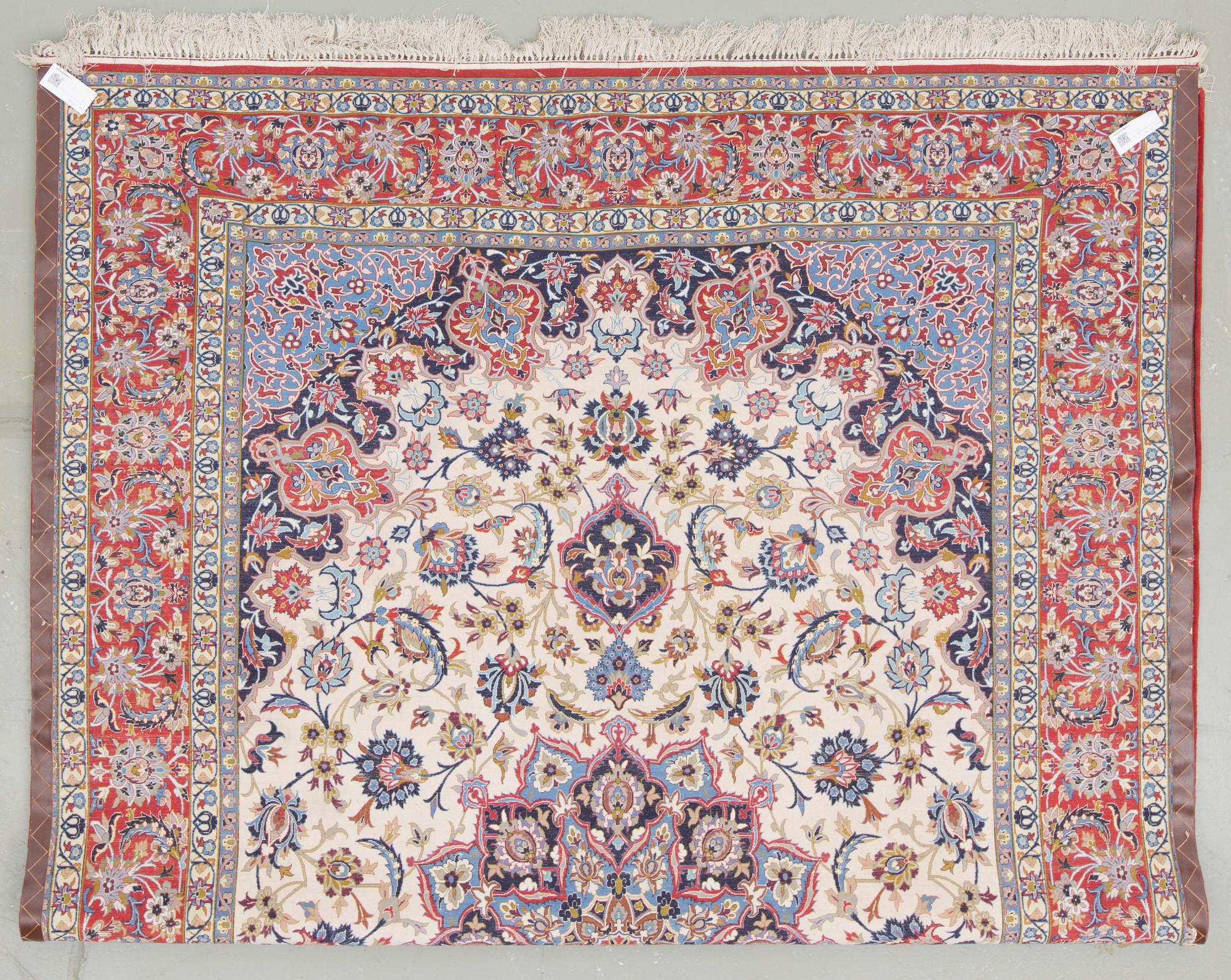 A old Esfahan, around 308 x 205 cm.