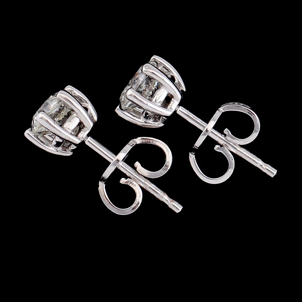 ÖRHÄNGEN, 1 par, 18K vitguld, briljantslipade diamanter tot ca 1.03 ct.