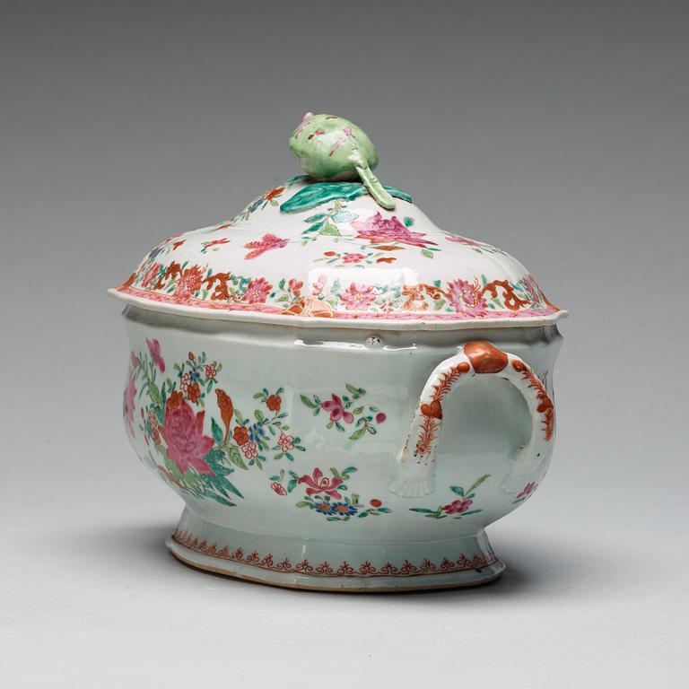TERRIN med LOCK, kompaniporslin. Qingdynastin, Qianlong (1736-95).