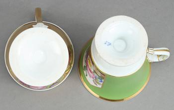 KOPPAR MED FAT,  2 st, porslin, empire/empiretyp, 1800-talets första hälft - 1900-talets första hälft.