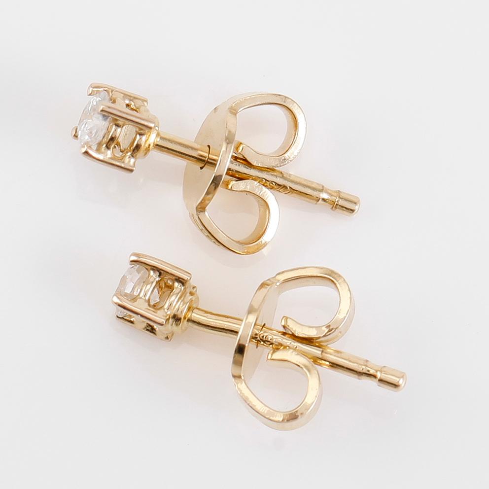 ÖRHÄNGEN, 1 par, 18K guld och diamanter tot ca 0.19 ct.