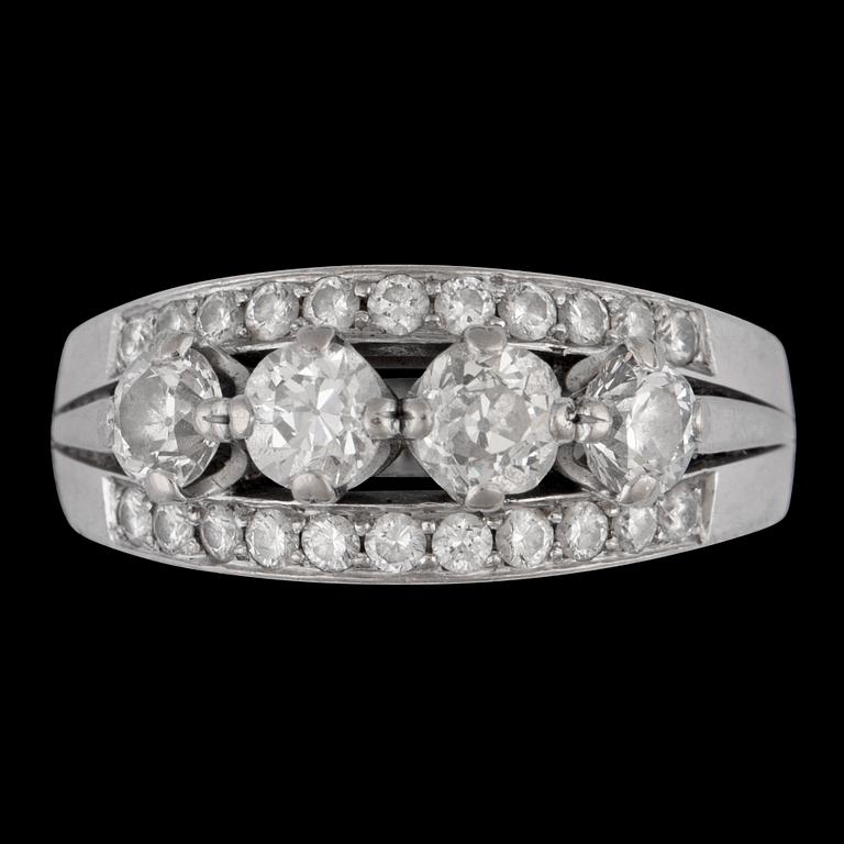 RING, briljantslipade diamanter, tot. ca 1.10 ct.