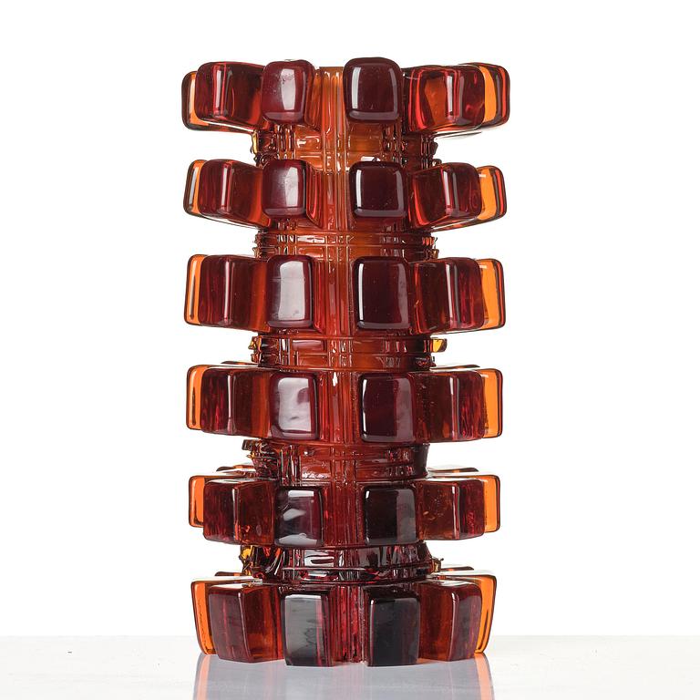 Mårten Medbo, a unique "Tappvas" glass vase, Ajeto Glassworks, Nový Bor, Czech Republic, 2009.