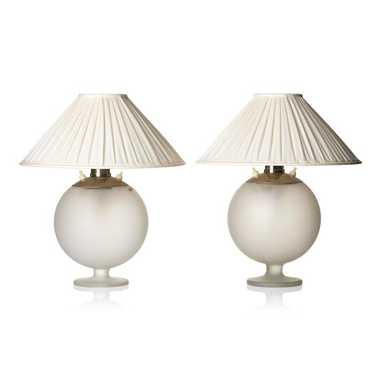 Harald Notini, a pair of table lamps model "15206", Arvid Böhlmarks Lampfabrik, Stockholm, 1930s.
