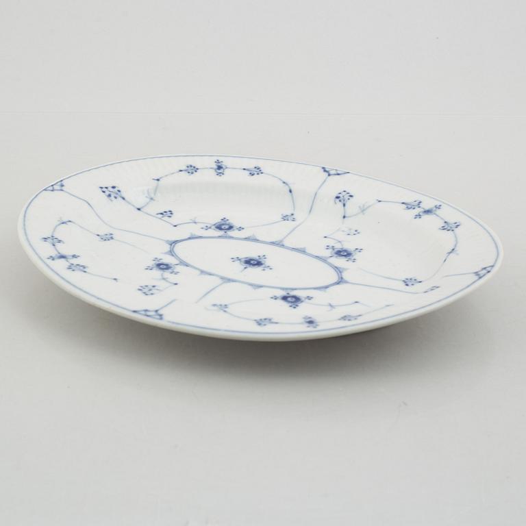 Two serving dishes, and a strainer for a fish dish, porcelain, "Blue Fluted"/"Musselmalet", Royal Copenhagen.