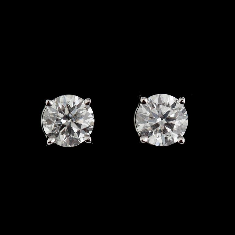 ÖRHÄNGEN, 1 par, 18 k vitguld, briljantslipade diamanter totalt 1.56 ct.