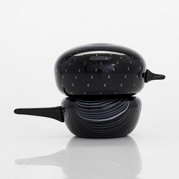 Matti Klenell, glasfågel "Harakka Baby", signerad M. Klenell Iittala.