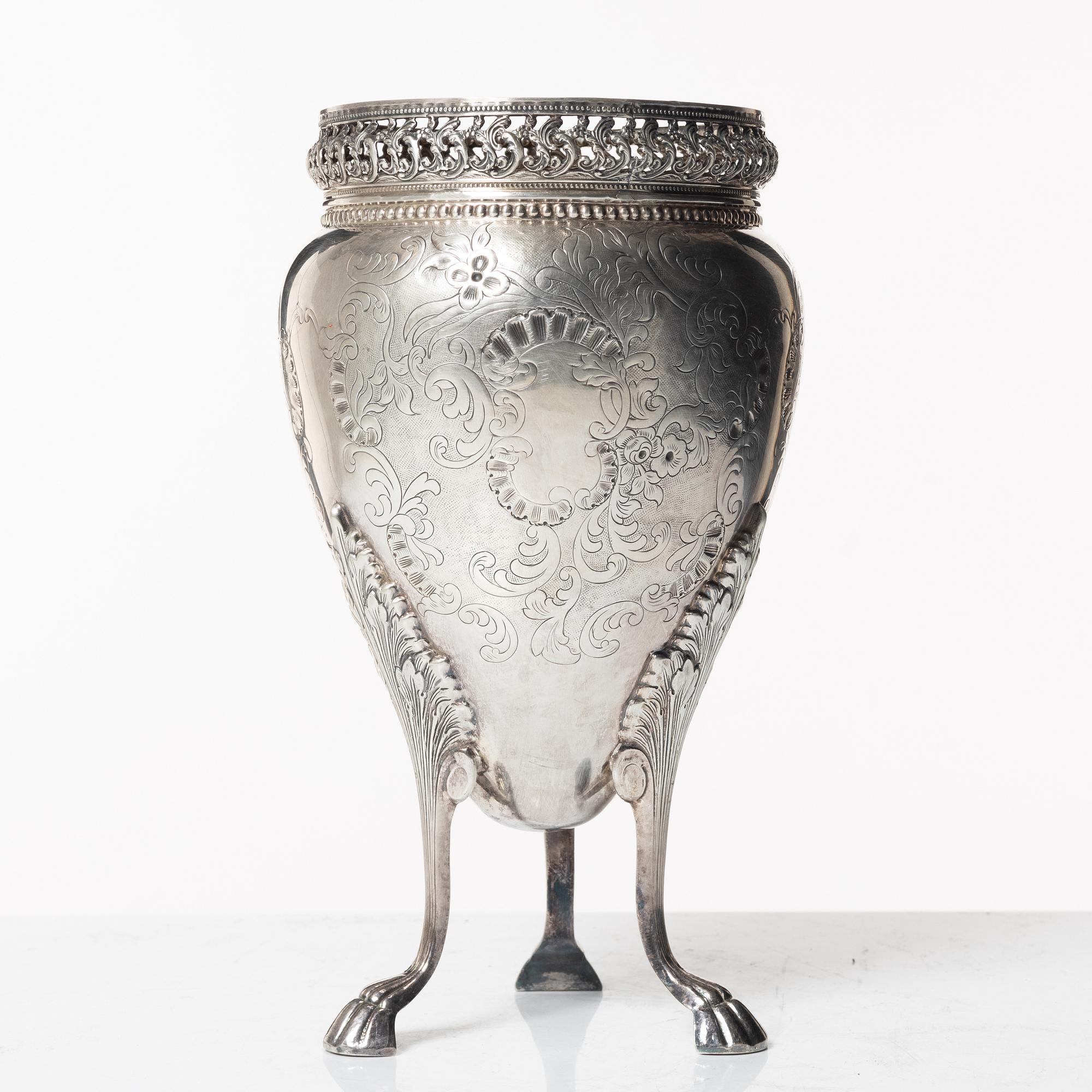 A sterling silver footed vase, 20th Century.