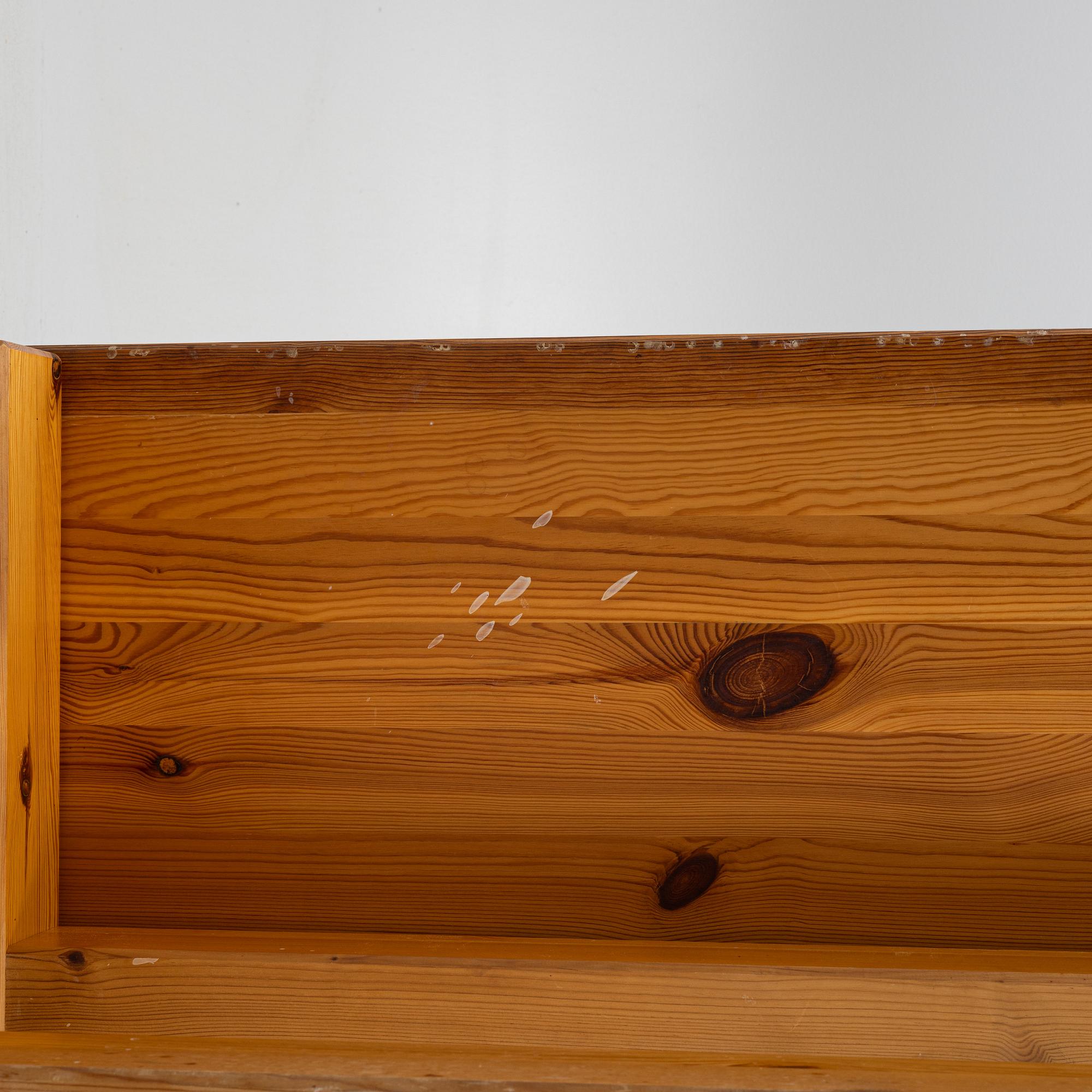 Coffee table, pine, second half of the 20th century.