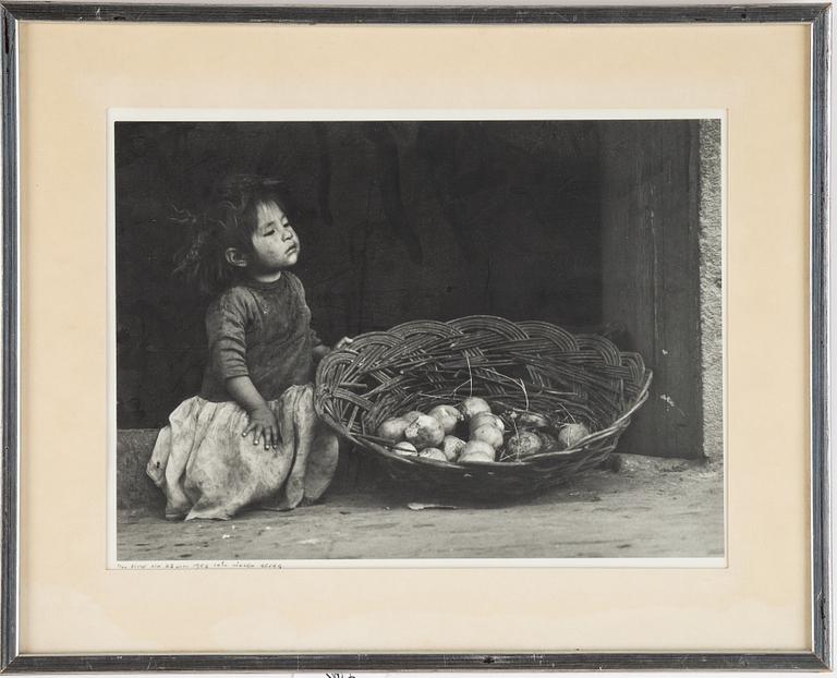 Georg Oddner, silvergelatinfotografi, signerat.med dedikation.
