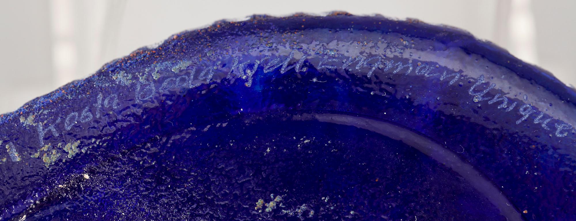 SKULPTUR, gjutet glas. Kjell Engman, Kosta Boda 1997.