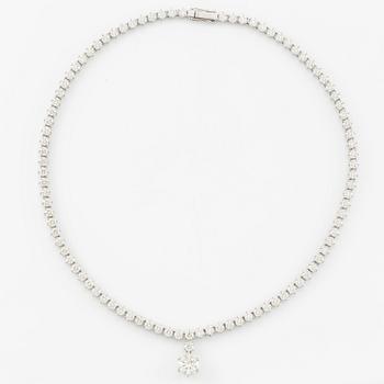 Necklace, 18K white gold with brilliant-cut diamonds.