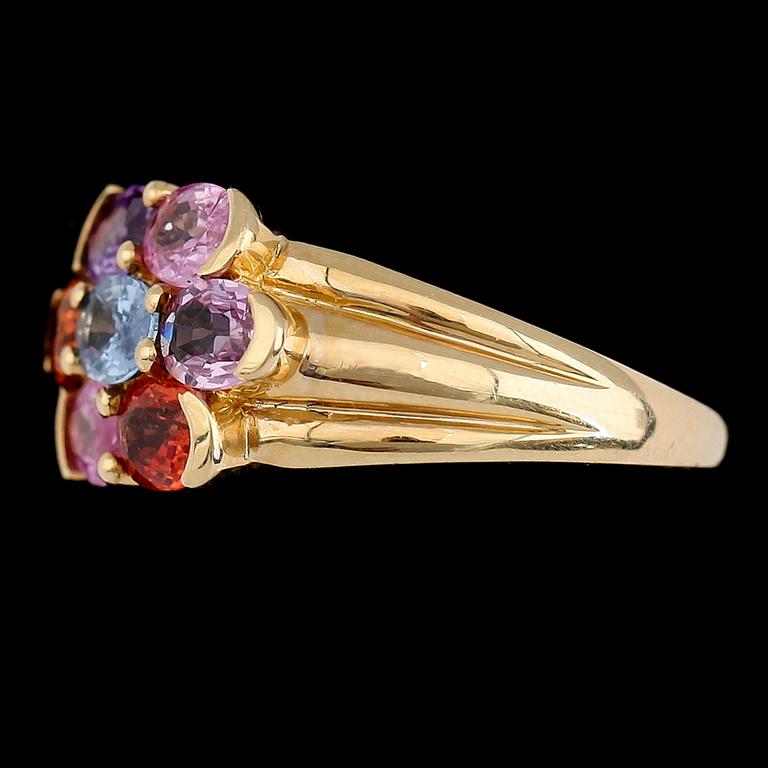RING, 14K guld, safirer. Vikt ca 6 g.
