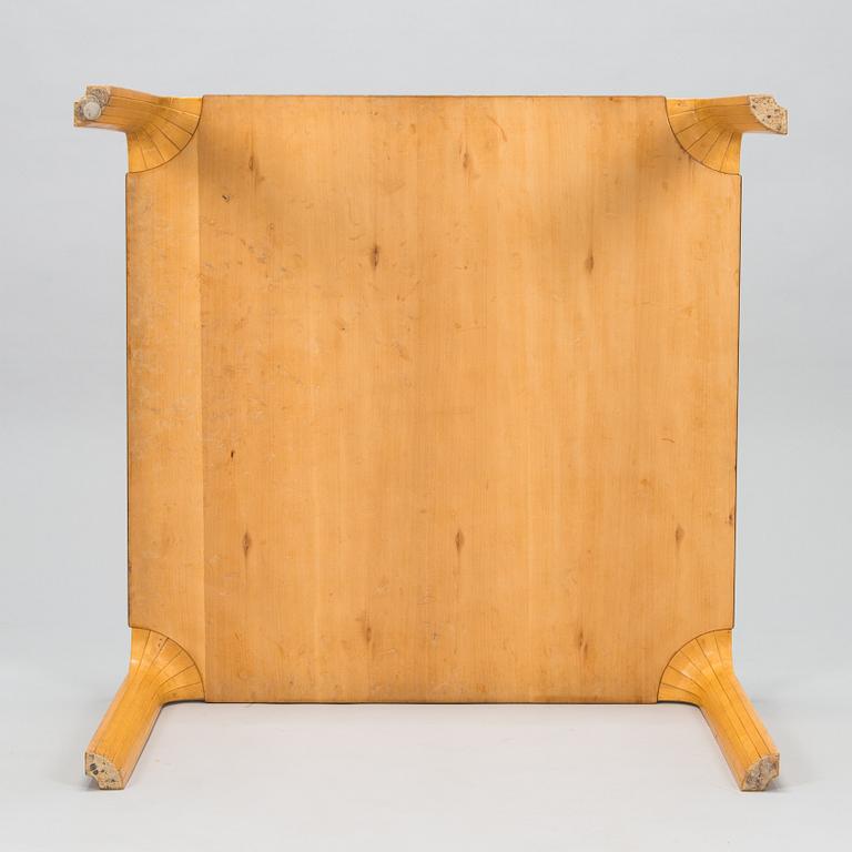 Alvar Aalto, sohvapöytä, MX800 A  O.Y. Huonekalu- ja Rakennustyötehdas A.B. 1950-luku.