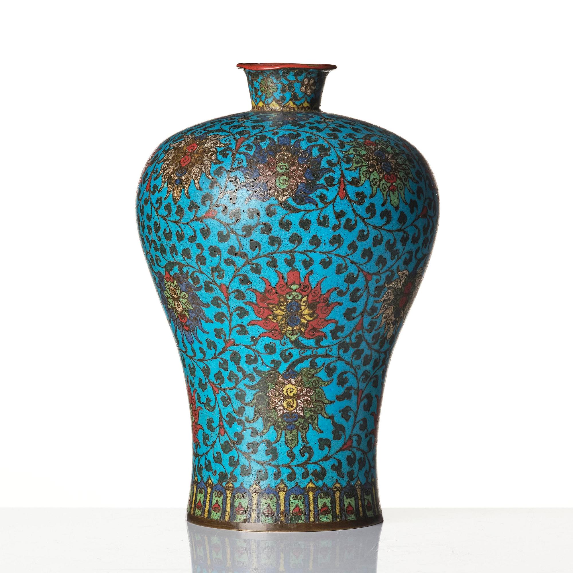 A cloisonne 'lotus' vase, Meiping, late Ming dynasty, 17th century.