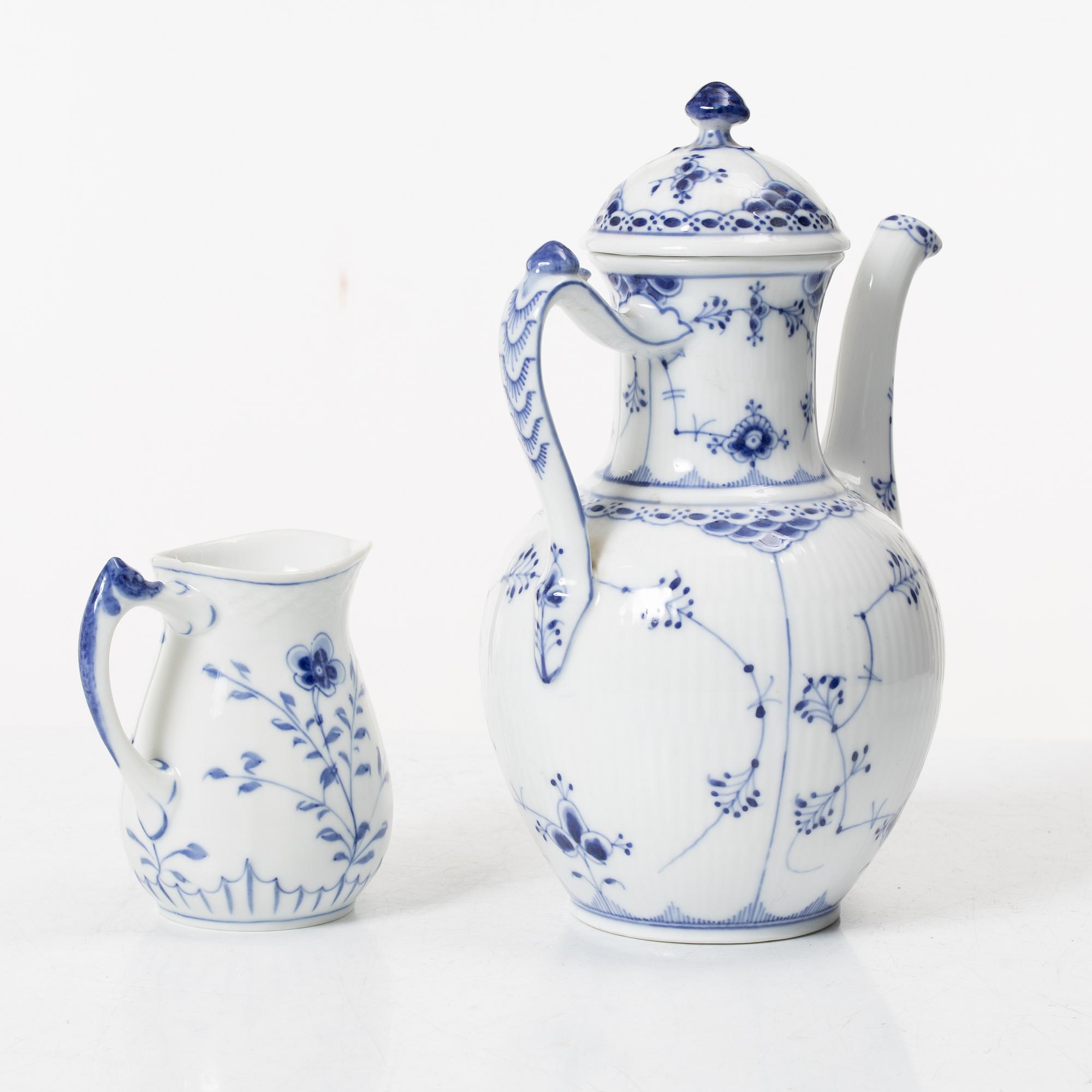 Bing & Grøndahl, A 25-piece 'Sommarfugl' coffee service, Denmark.