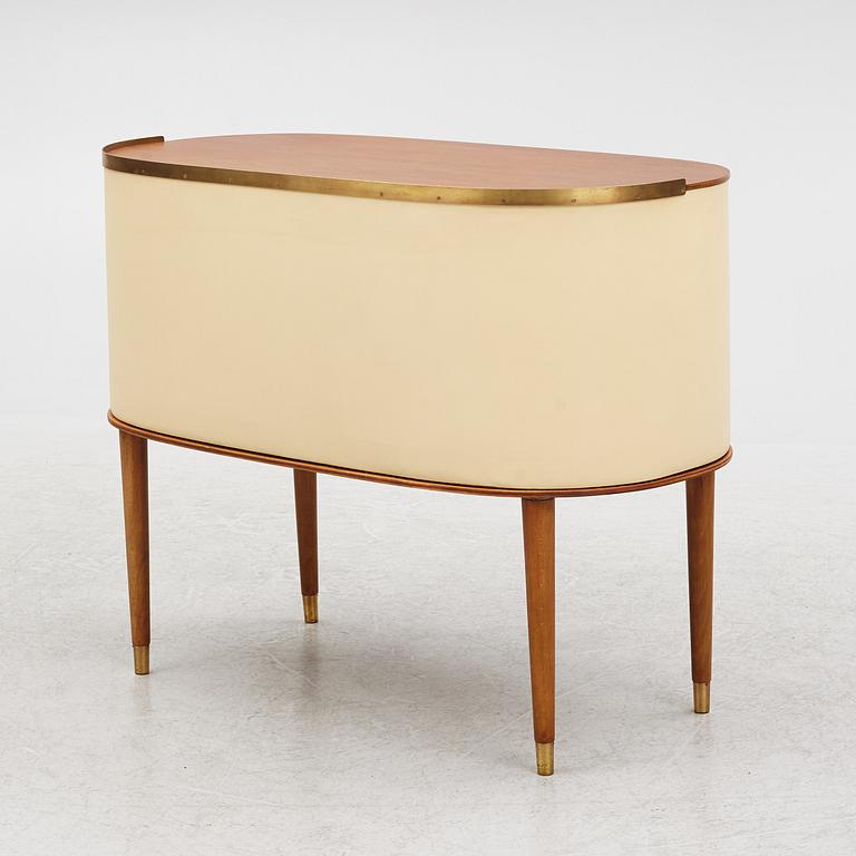 Halvdan Pettersson, a Swedish Modern chest of drawers, Tibro Möbelfanrik, 1950's.