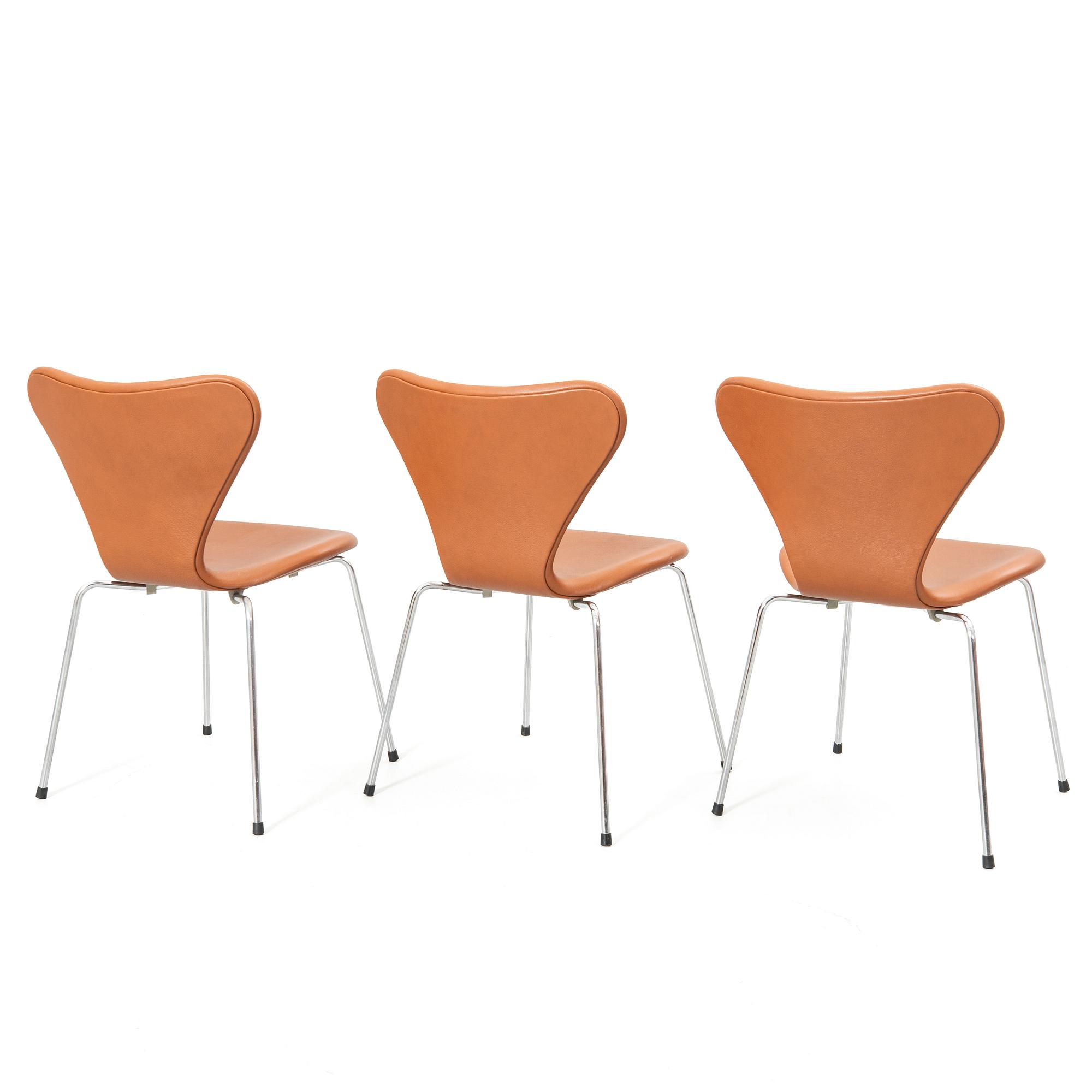 Arne Jacobsen, Chairs, 6, "Series 7", Fritz Hansen, Denmark.